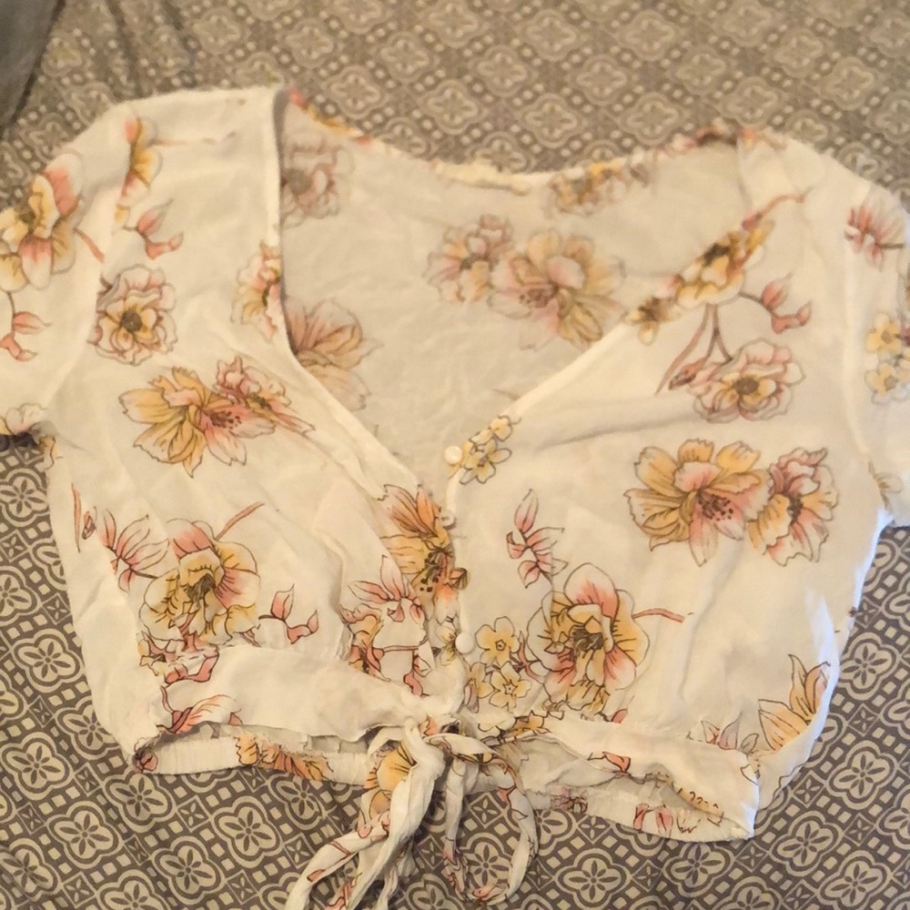 White crop top